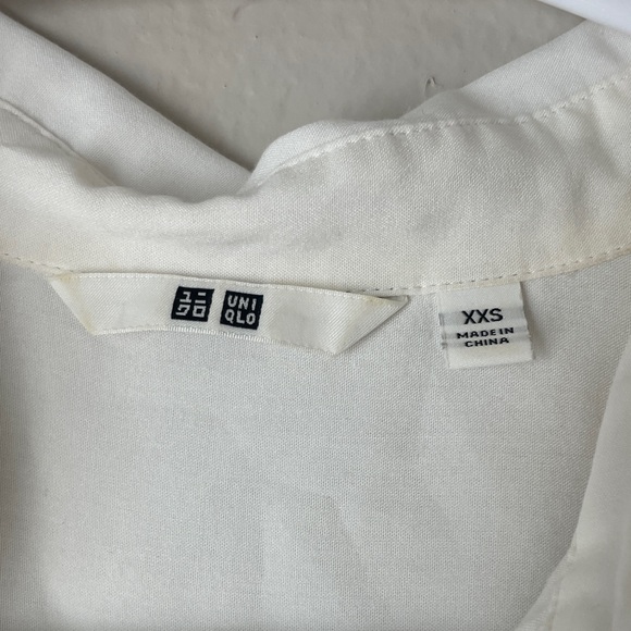 Uniqlo White Blouse - Picture 2 of 8